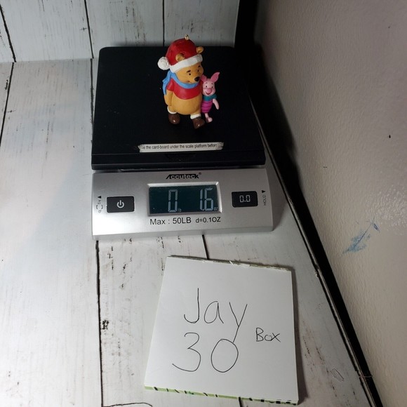 Vintage Winnie the Pooh and Piglet Ornament Disney Hallmark Christmas 1996 - Picture 9 of 9